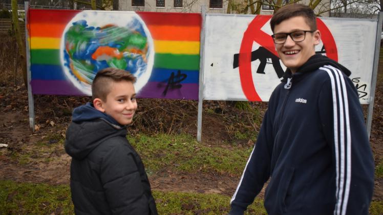 Hier gilt die Sieben-Tage-Regel: Die Motive auf den Wänden sollten mindestens eine Woche unangetastet bleiben, bevor ein anderer sie neu besprühen kann. 