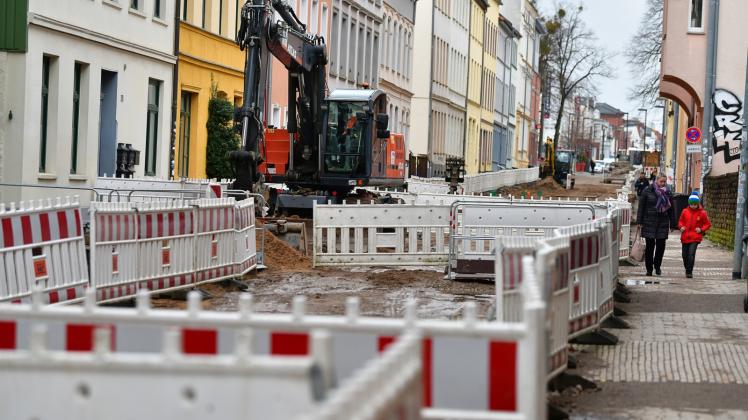 Großbaustelle Schwerin: Stadt Steckt Millionen In Tiefbau | SVZ