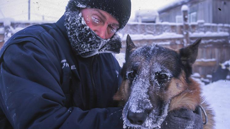 Kalt, kälter, am kältesten: Ronald Prokein bereist mit seinem Hund die kältesten Orte der Welt.