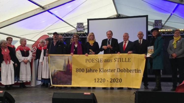 Im vergangenen Herbst wurde es auf Hiddensee verkündet, dass Dobbertin das diesjährige Landeserntedankfest ausrichten wird. 