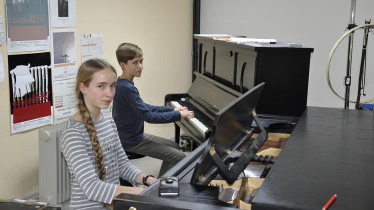 Carla und Martin Ewert treten erstmals in der Kategorie „Klavier Solo“ beim Wettbewerb Jugend musiziert an.