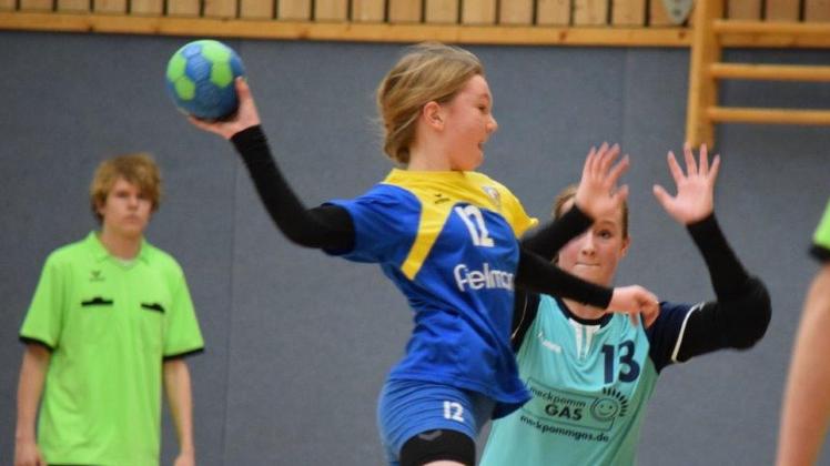 Liv Emma Eickhorst beim Torwurf gegen Vellahn