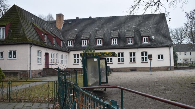 Im ehemaligen Offizierskasino ist seit Jahrzehnten die Diekhofer Schule untergebracht. 