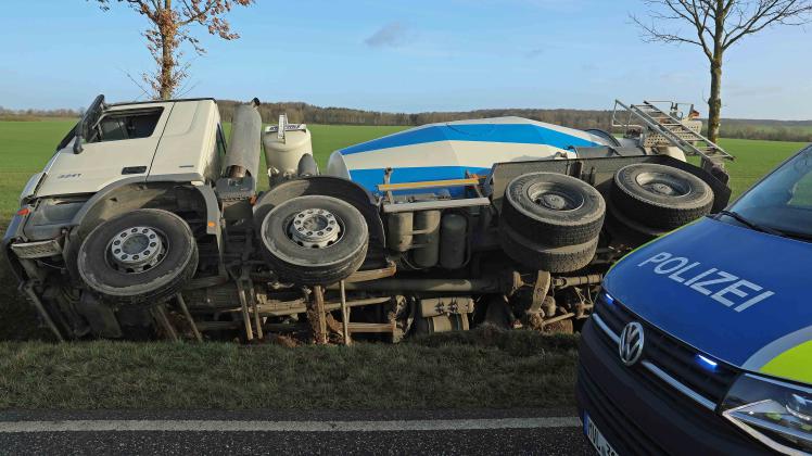 Unfall Mit Betonmischer Im Landkreis Rostock | SVZ