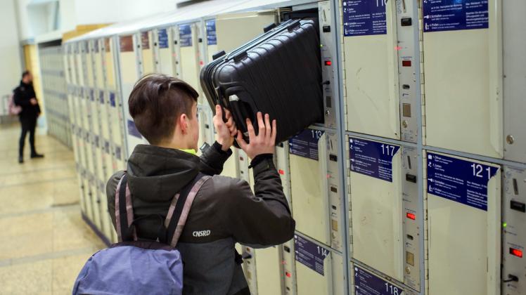 Noch verstauen Reisende ihr Gepäck in Schließfächern an den Bahnhöfen, vielleicht könnten sie in naher Zukunft auch für die vereinfachte Paketzustellung dienen. 