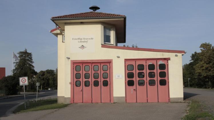 Soll im nächsten Jahr einem dringend erforderlichen Neubau weichen: das Feuerwehrgebäude in Lalendorf. 