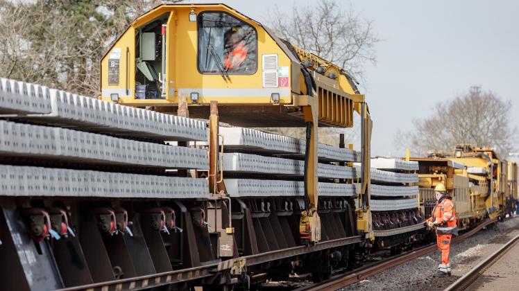 Deutsche Bahn Sanierung Der Marschbahn Strecke Gut Im Plan Shz 