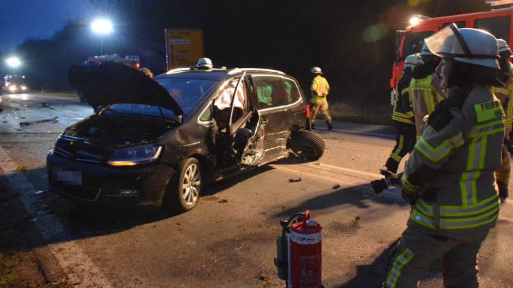 Unfall auf der K  80 am 18. Dezember 2019: Zwischen der Auf- und Abfahrt Wiesenfeld war ein Opel Vectra im Gegenverkehr mit einem BMW und einem VW Sharan zusammengeprallt. Bei diesem Unfall wurden fünf Personen verletzt.