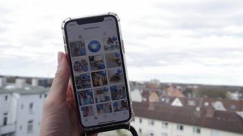 Zuhause bleiben und bequem über den Dächern der Stadt einen virtuellen Einkaufsbummel mittels eines neuen Instagram-Kanal „Fördebummel“ durch viele Kieler Geschäfte machen. 