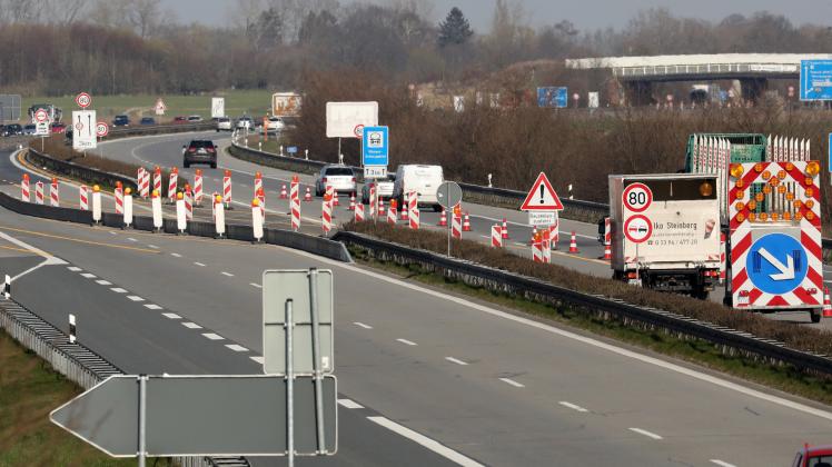Autobahn A20 bei Rostock halbseitig gesperrt