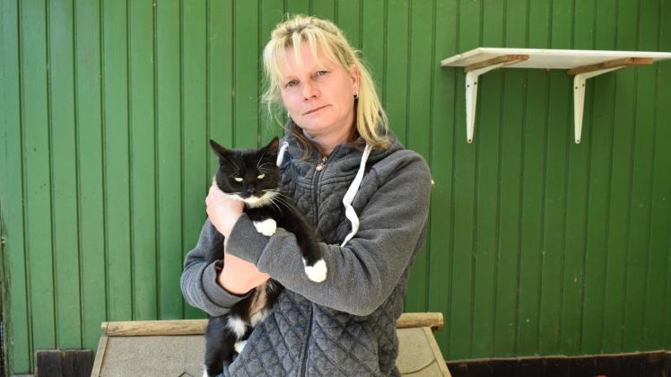 Gab nach Gewaltanwendung eine Katze heraus: Denise Gattas, Leiterin des Tierheims Laage. 
