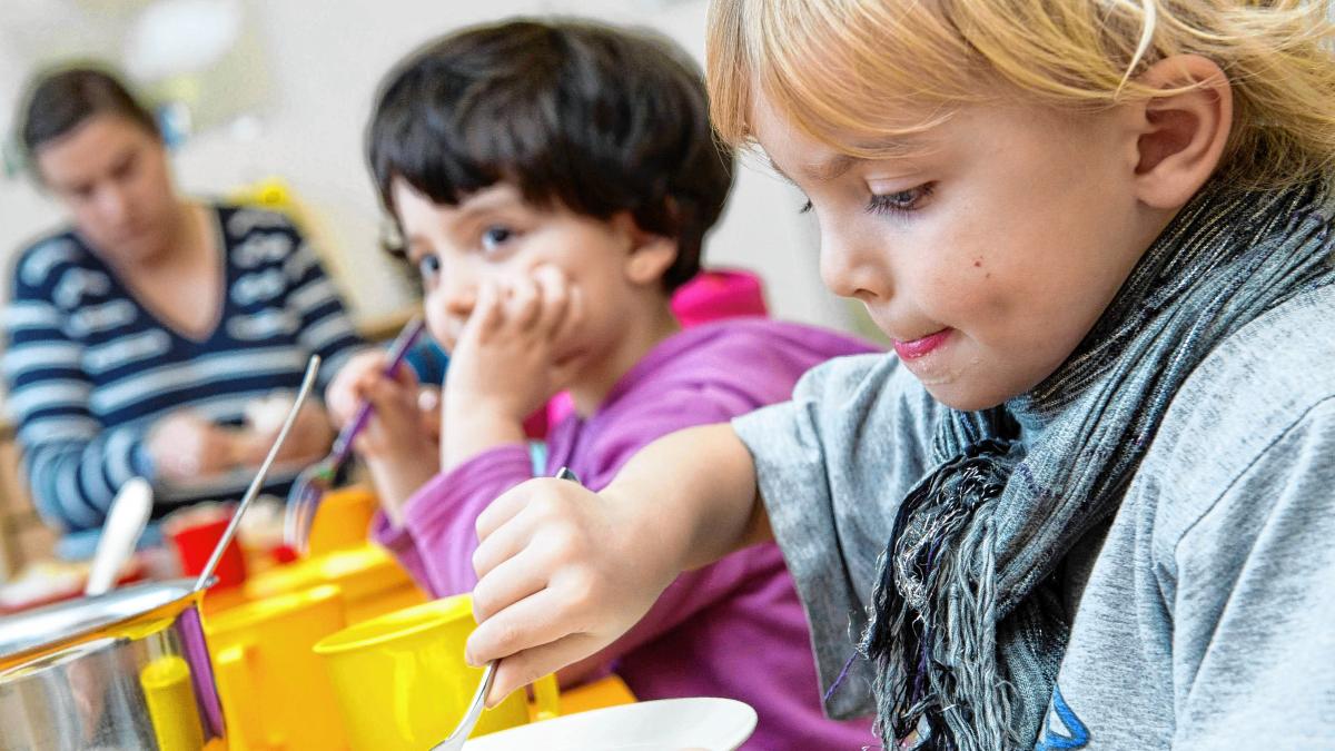 Kita-Gebühren und Essensgeld: Werden Eltern in Schenefeld weiter | SHZ