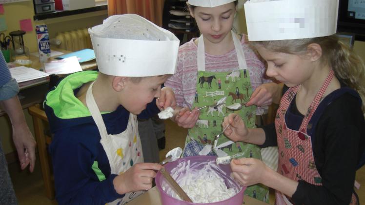 Die Waldenau-Grundschüler lernen allerhand zum Kochen.