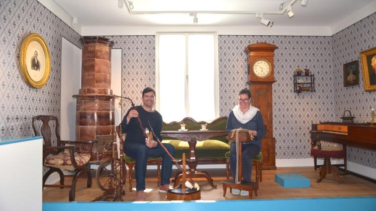Läuft alles nach Plan, empfängt Volkskundemuseumsleiter Olaf Both gemeinsam mit Sabine Ebeling ab 12. Mai wieder Besucher in Schönberg.