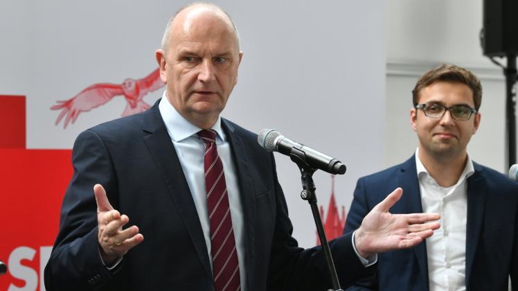 Ungleiches Duo: Ministerpräsident Dietmar Woidke(l.) und SPD-Fraktionsvorsitzenden Erik Stohn. 