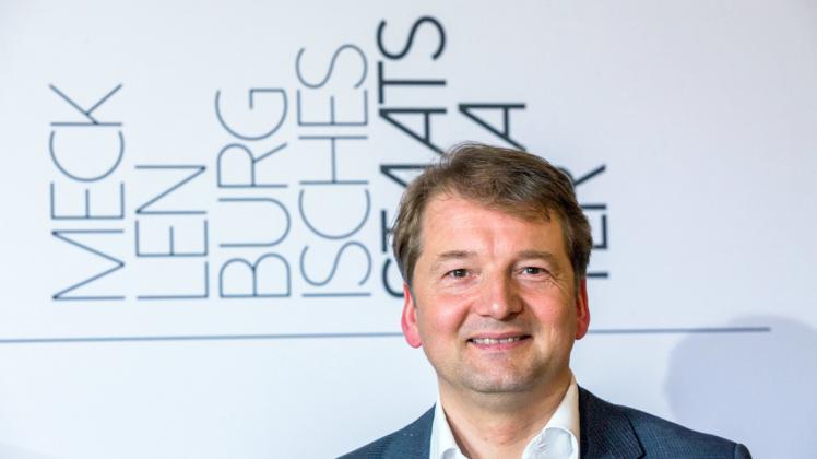 Sorgte bei Mitarbeitern Kopfschütteln und Befremden – der Generalintendant des Mecklenburgischen Staatstheaters, Lars Tietje.