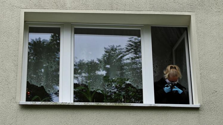 Tödlicher Fenstersturz in Rostock: 103-Jährige stürzt bei Unfall aus zweitem Stock eines Mehrfamilienhauses in Rostock-Evershagen