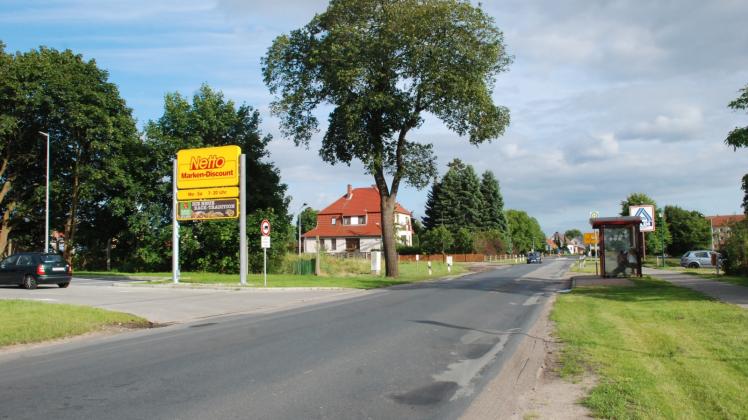 Auch dieses Teilstück der Ortsdurchfahrt in Karstädt wird im Zuge des L 13-Ausbaus saniert. 