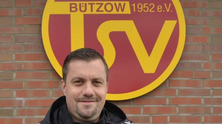 Sein Akku ist leer: Nach fünf erfolgreichen Jahren zieht sich Maik Wegner als Trainer beim TSV Bützow zurück. Auch Corona spielt eine Rolle: „Ich habe die freie Zeit schätzen gelernt“, sagt der 46-Jährige. 