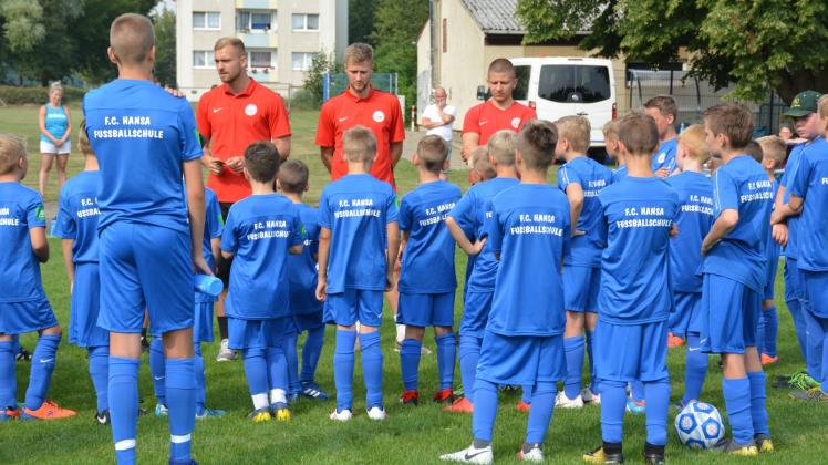 Am Montag beginnt in Wittenburg auf dem Sportplatz die FC-Hansa-Fußballschule.