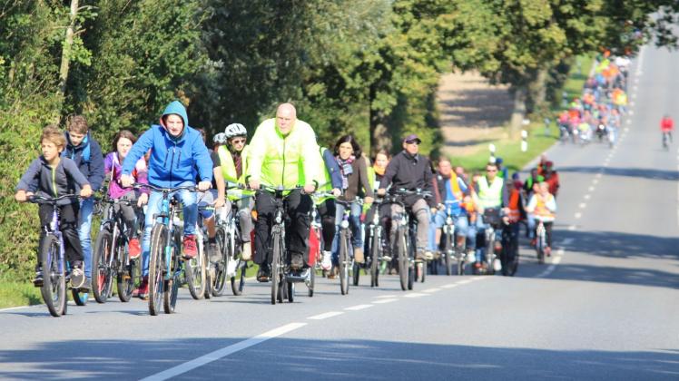 Der Forderung nach mehr Radwegen unterstrichen rund 250 Teilnehmer einer Fahrraddemonstration im Jahr 2017. Eine erneute Demo dieses Jahr wurde wegen Corona abgesagt.