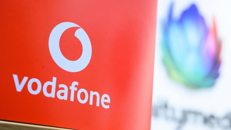 Kunden sind sauer: Seit mehreren Wochen ist der Handyempfang von Vodafone in Güstrow meistens weg. Der Anbieter arbeitet jedoch an der Behebung des Problems. 