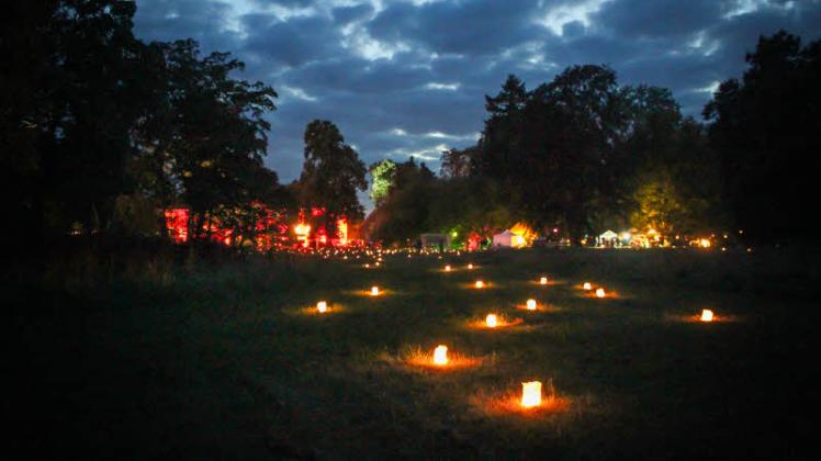 In diesem Jahr planen die Macher in Dreilützow ein Ersatz-Lichter-Fest mit 2020 Teelichtern. 