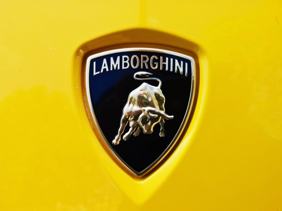 Kein Gutglaubenserwerb eines unterschlagenen Lamborghinis auf  Imbiss-Parkplatz