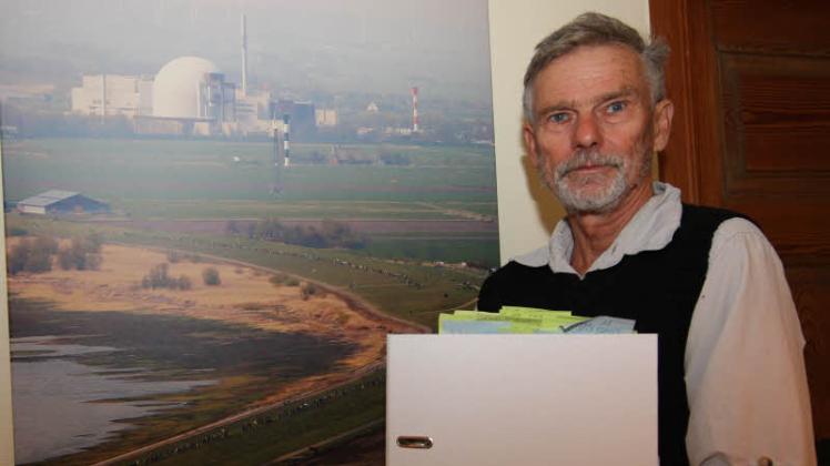Über eine bis 14. August laufende Sammeleinwendung wollen Karsten Hinrichsen und seine Mitstreiter den Abriss des Brokdorfer Druckwasserreaktors stoppen.