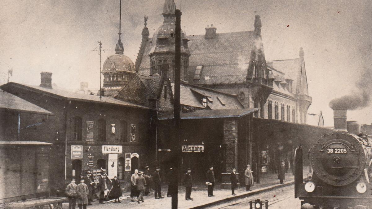 Als der Bahnhof noch mitten in Flensburg stand