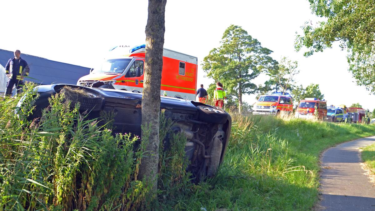 Schwerer Unfall Auf Der B5: Auto überschlägt Sich Mehrfach | SHZ