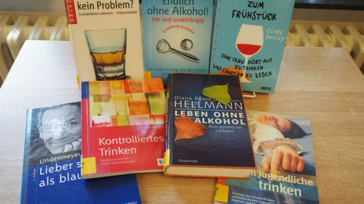 In der Stadtbücherei Uetersen gibt es Literatur zum Thema Alkoholsucht. 