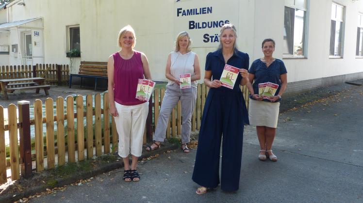 Das FBS-Programm für Herbst und Winter 2020 steht. Corinna Bacmeister (von links), Christine Richter, Beatrix Grünwald und Birgit Kersten freuen sich, dass das Kursangebot trotz Auflagen nicht nachgelassen hat.