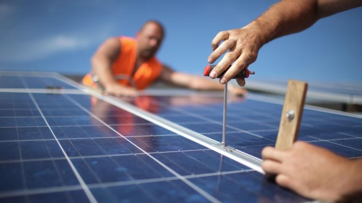 Installation und Nutzung der Energie der Photovoltaikanlage auf dem Gerätehausdach sollen für die Gemeinde kostenfrei sein. 