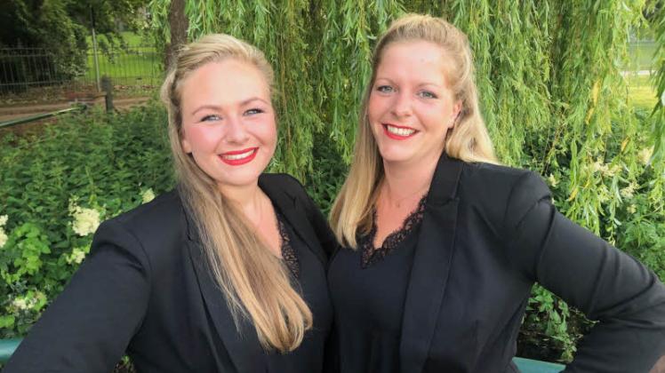 Machen sich mit einer Bestattungsfirma selbstständig: Lara Kiel (l.) und Sandra Horstmann.