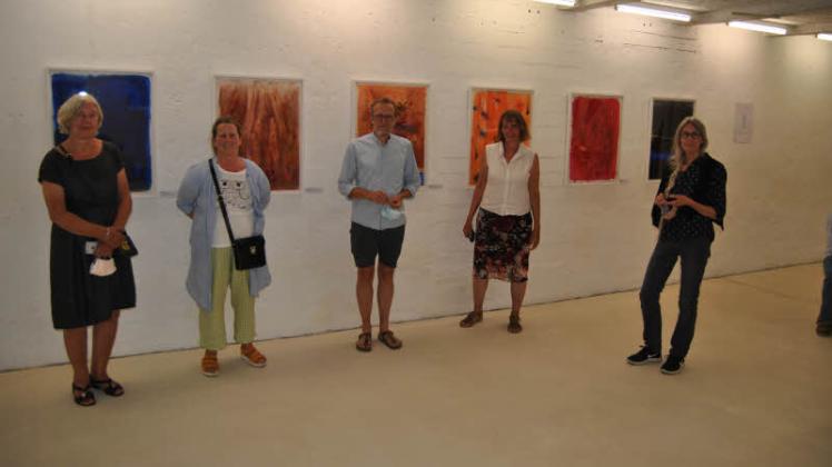 Präsentieren ihre Kunst: Heike Jacobsen (v.l.), Anne Lildholdt Jensen, Lars Waldemar, Katharina Kleinfeld, Anka Landtau. 