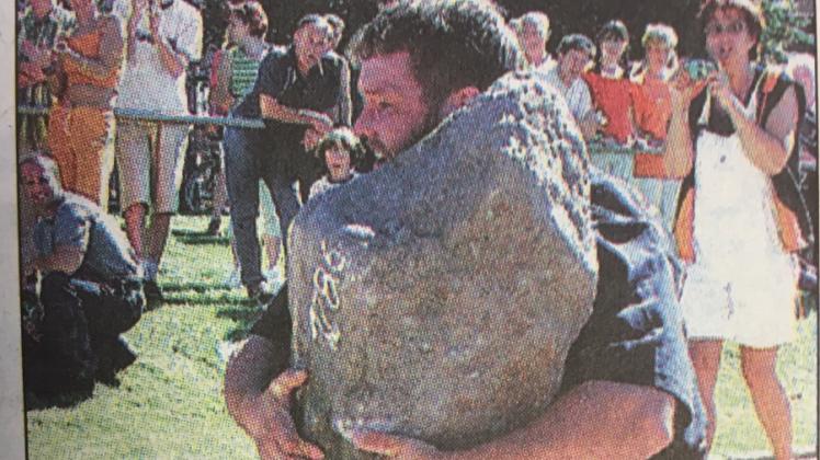 Einen 128,6 Kilogramm schweren Stein hob der Bützower an.