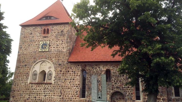Am Donnerstag wird die Kirche in Körchow zum Kino- und Diskussionssaal. r Am Donnerstag wird die Kirche in Körchow zum Kino- und Diskussionssaal. r