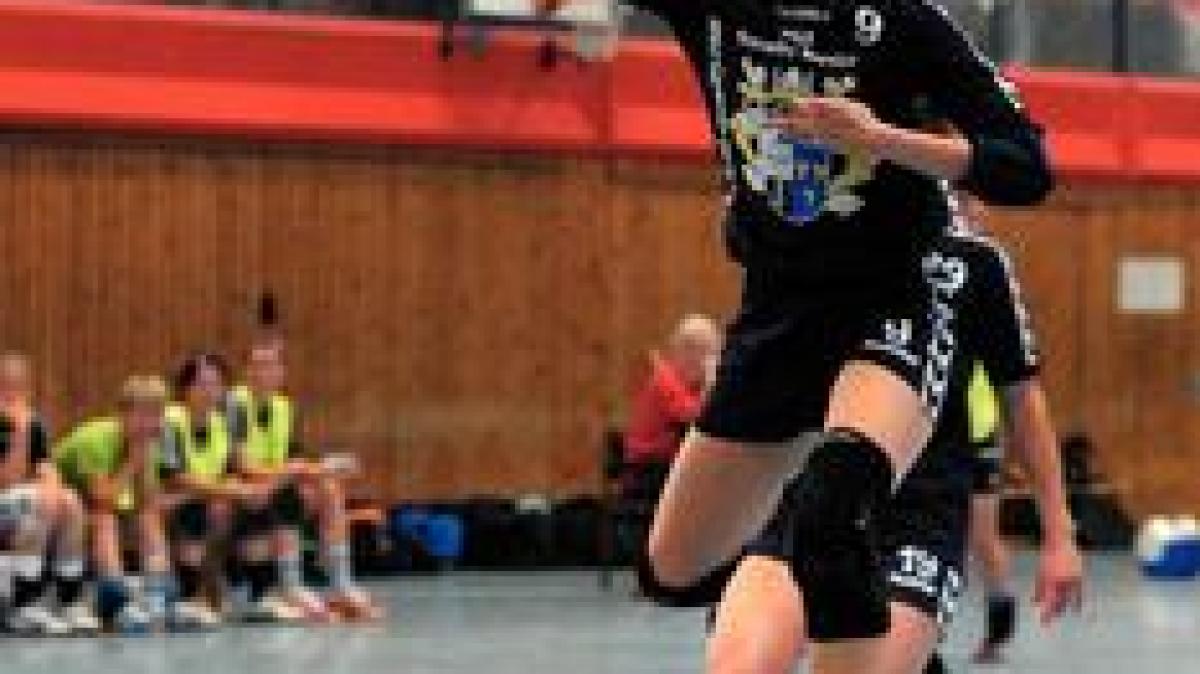 Frohe Weihnachten Beim TSV Wattenbek Oberligafrauen berwinte frohe-weihnachten-beim-tsv-wattenbek-oberligafrauen-berwinte