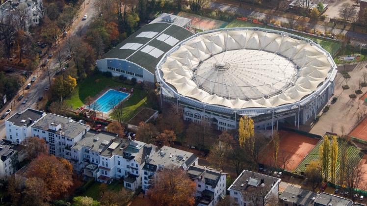 Gute Nachrichten für alle Tennisfreunde: Bei den Hamburg European Open der Tennisprofis dürfen bis zu 2300 Zuschauer auf die traditionsreiche Anlage Rothenbaum.