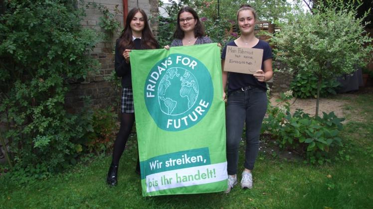 Engagieren sich in der Parchimer Ortsgruppe: Hannah Sauer, Estelle Stüwe und Laila Pulz (v.l.) Engagieren sich in der Parchimer Ortsgruppe: Hannah Sauer, Estelle Stüwe und Laila Pulz (v.l.)