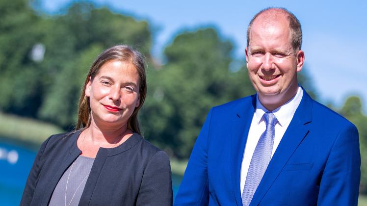 Katarina Peranic und Jan Holze, Vorstände der Deutschen Stiftung für Engagement und Ehrenamt