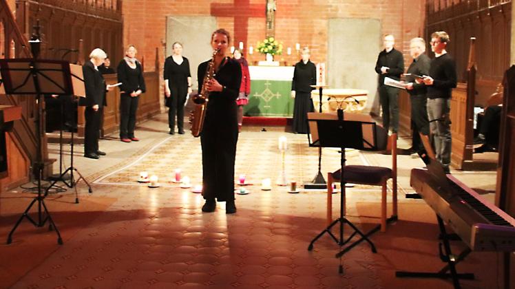 Lichternacht in der Klosterkirche: Elli Sooß begeisterte zweimal mit ihrem Saxophon. 