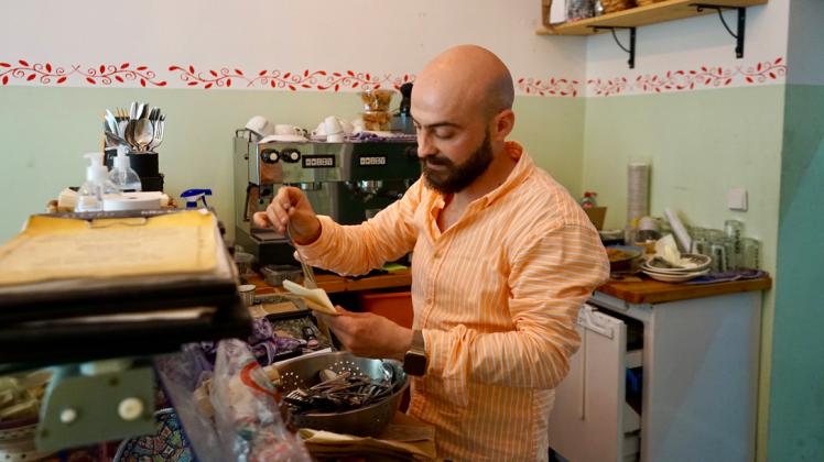 In seinem Restaurant „Aleppo“ serviert Samer Hafez syrisches Essen. 