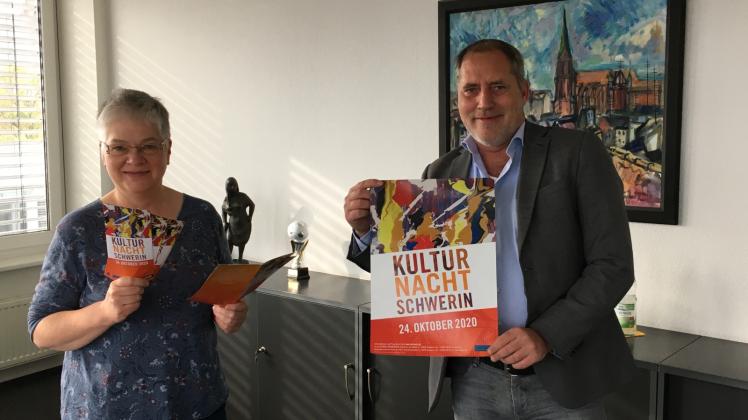 Stellten das Programm der Kulturnacht vor: Dezernent Andreas Ruhl und Martina Krüger vom Kulturbüro. 
