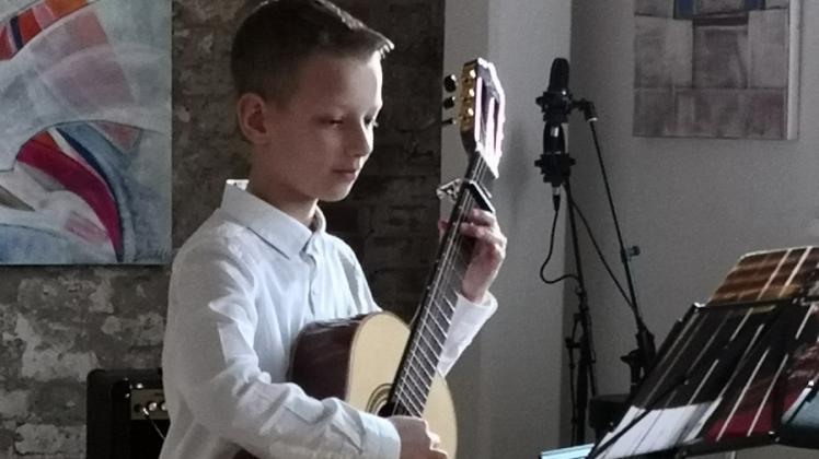 Als Auftrittsinstrument ist die Gitarre sehr beliebt. Als Auftrittsinstrument ist die Gitarre sehr beliebt.