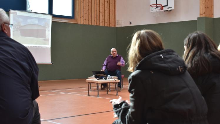 Auf eine Bilderreise nach Australien nahm Jürgen Brix die Schüler in Hagenow mit. 
