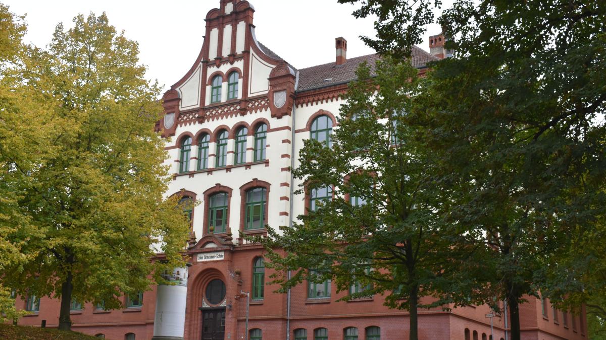 Güstrower Gymnasium wegen Corona geschlossen SVZ