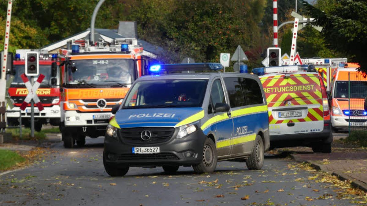 Strecke HamburgWesterland nach Notarzteinsatz am Gleis in Herzho