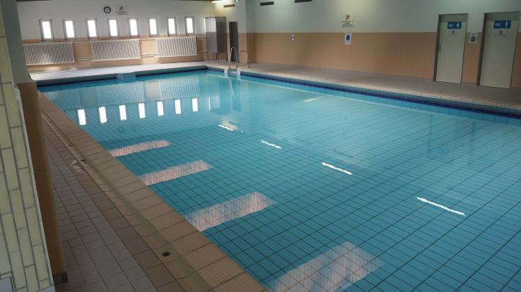 Die Jürgen-Frenzel-Halle, hier das Nichtschwimmerbecken, muss schon wieder schließen – so will es die Landesregierung in Kiel.